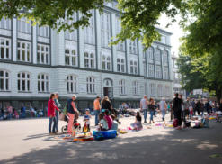 Pfingströdel Flohmarkt GBG Schulhof